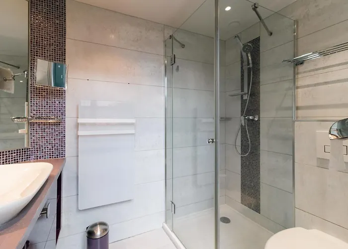 Chartreuse Du Parc - Quartier Caudéran, Chic Et Calme, Grande Terrasse 2 Avec Parking